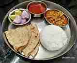 Chicken Masala (6 pc) + 2 Bhakari + Rice